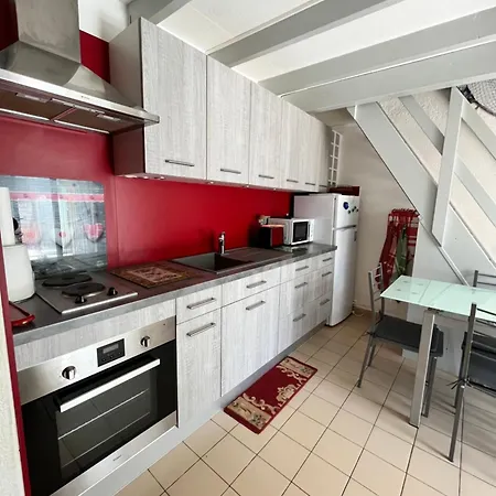 Villa Belle Maison De Semi Climatisee, Cloturee, Veranda, 6 Couchages, Le Village De La Lrvm93 Portiragnes