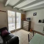 Belle Maison De Semi Climatisee, Cloturee, Veranda, 6 Couchages, Le Village De La Lrvm93 Villa