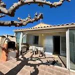 Villa Belle Maison De Semi Climatisee, Cloturee, Veranda, 6 Couchages, Le Village De La Lrvm93