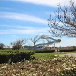 Belle Maison De Semi Climatisee, Cloturee, Veranda, 6 Couchages, Le Village De La Lrvm93 Villa *