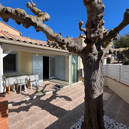 Belle Maison De Semi Climatisee, Cloturee, Veranda, 6 Couchages, Le Village De La Lrvm93 Portiragnes