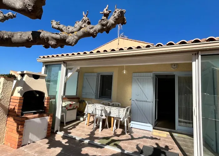 Villa Belle Maison De Semi Climatisee, Cloturee, Veranda, 6 Couchages, Le Village De La Lrvm93
