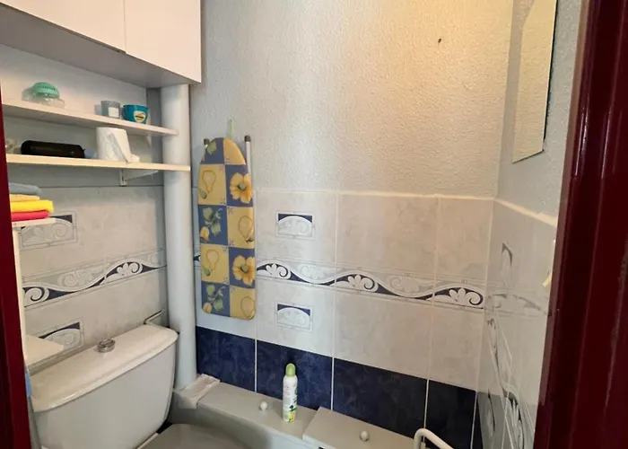 Belle Maison De Semi Climatisee, Cloturee, Veranda, 6 Couchages, Le Village De La Lrvm93 Portiragnes